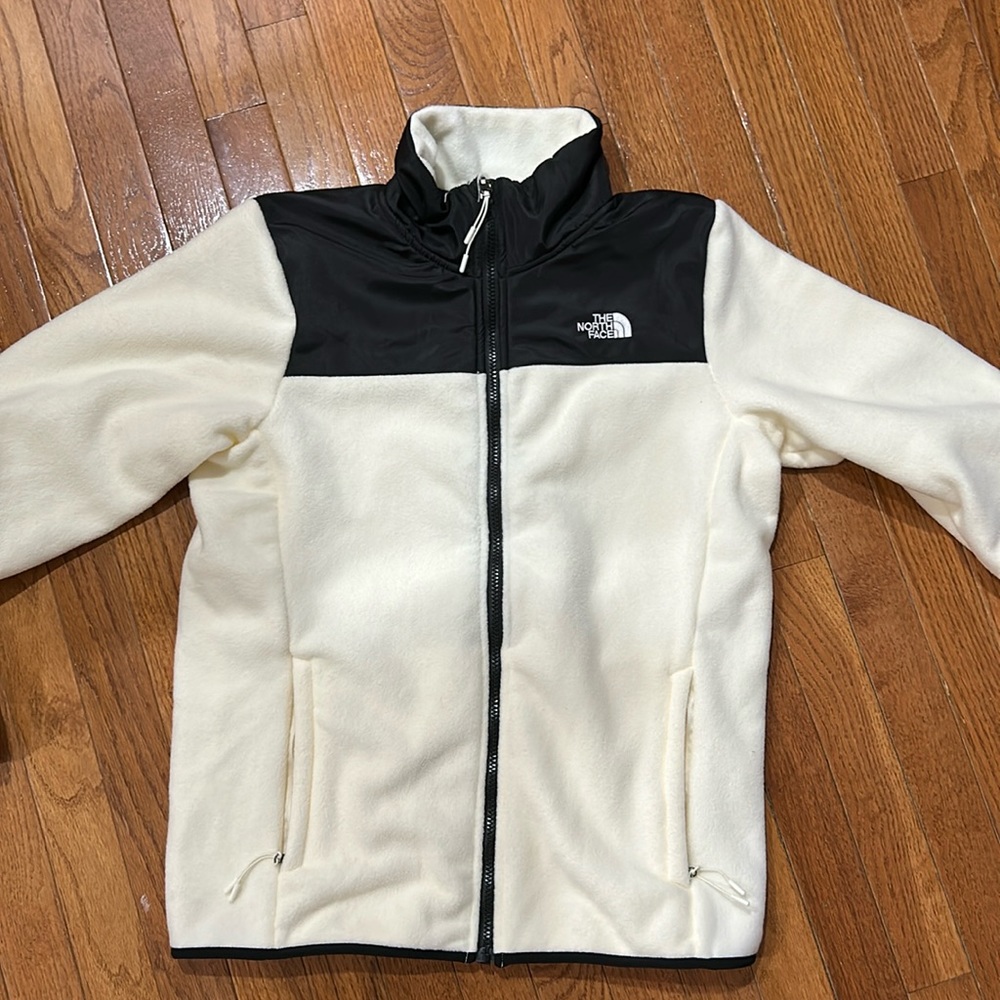 North face white fleece jacket